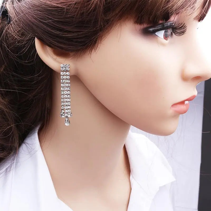 Statement Earrings 2019 White Blue Crystal Earrings For Women Long Luxury Wedding Bridal Rhinestone Earrings Tassel Boho Jewelry - Artigo Importado