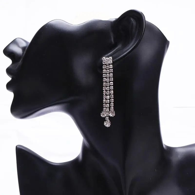 Statement Earrings 2019 White Blue Crystal Earrings For Women Long Luxury Wedding Bridal Rhinestone Earrings Tassel Boho Jewelry - Artigo Importado