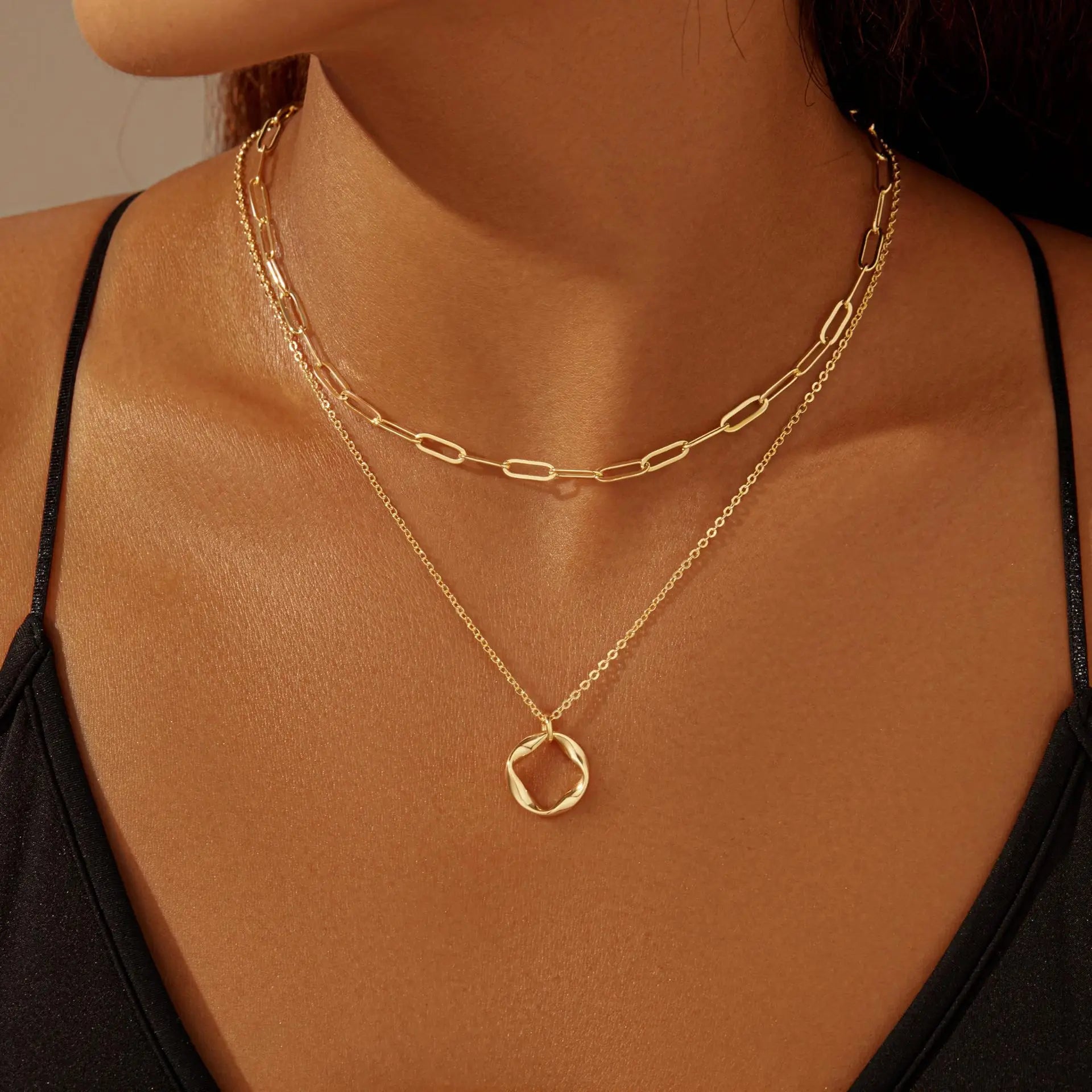 Layered Gold Necklaces for Women Stackable14K Gold Silver Plated Circle Paperclip Chain Pendant Choker Necklace Set For Woman - Artigo Importado