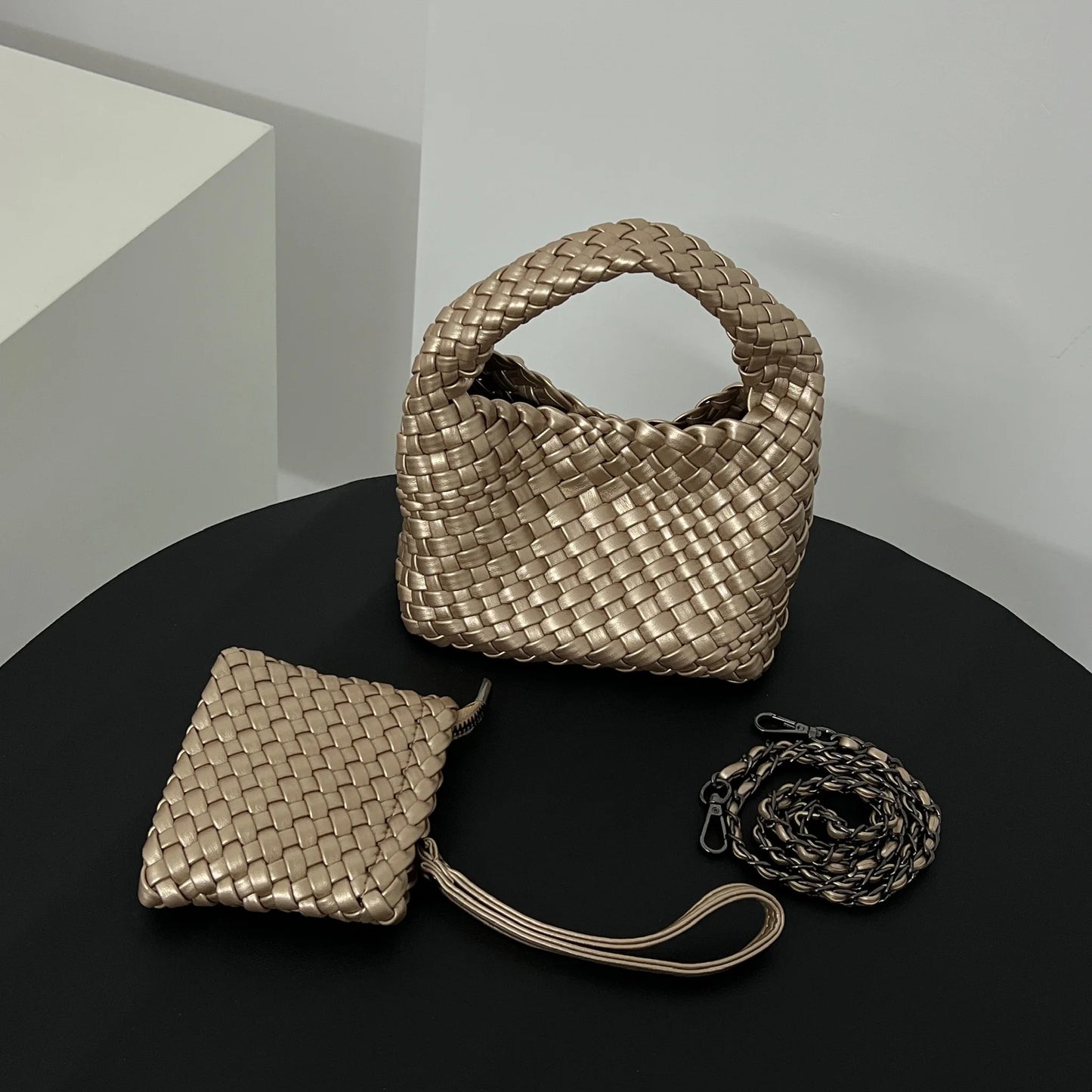 2025 Mini Women's crossbody Handbag Fashion Bag Hand-woven Crossbody Bags  Small Size For Women Woven Tote Bag - Artigo Importado