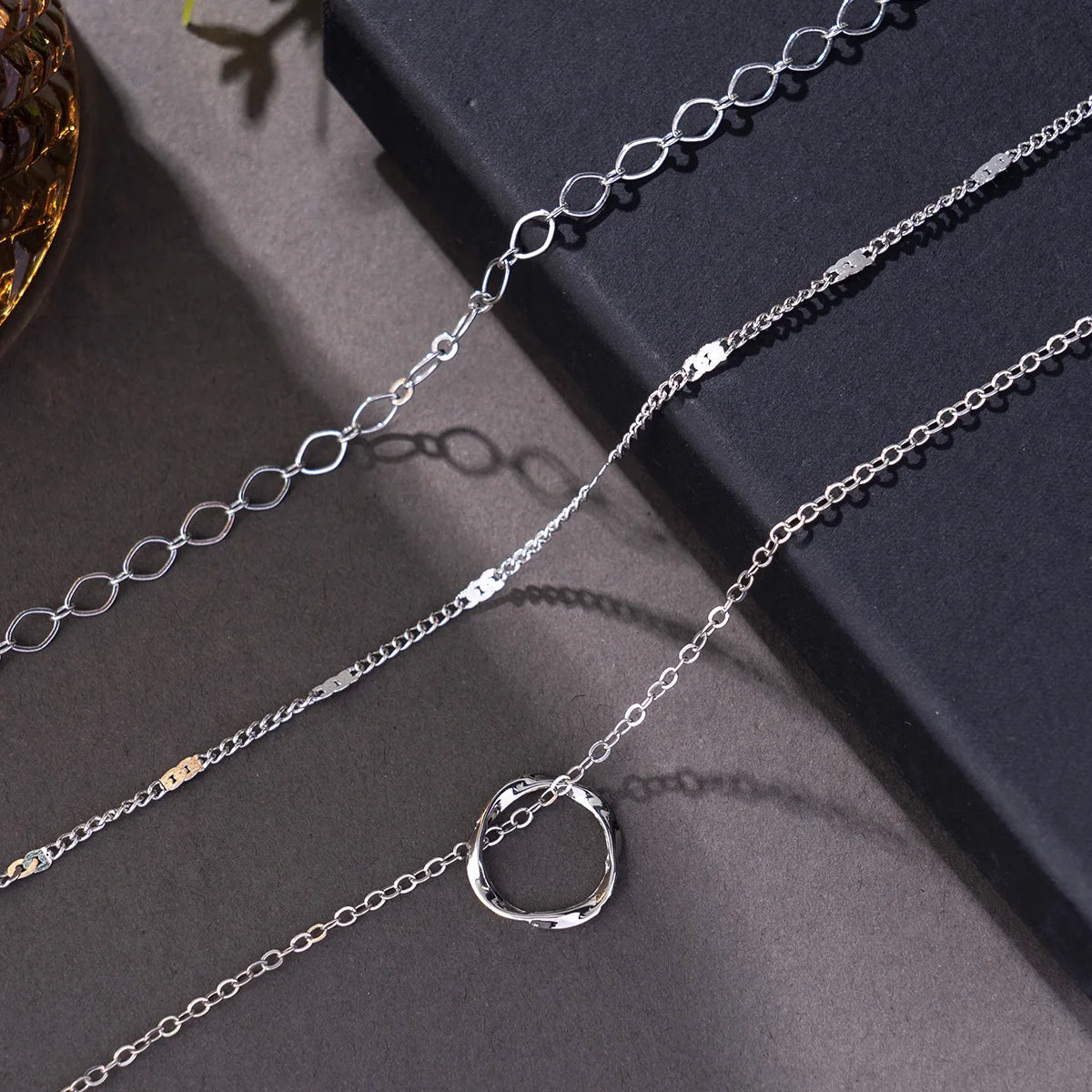 Layered Gold Necklaces for Women Stackable14K Gold Silver Plated Circle Paperclip Chain Pendant Choker Necklace Set For Woman - Artigo Importado