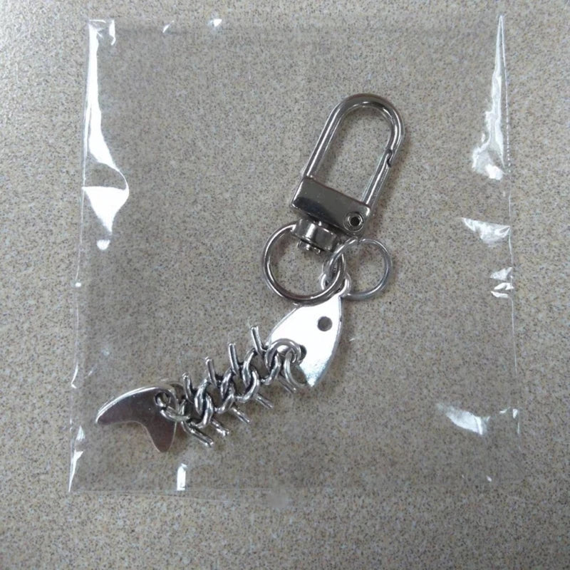 Simple Metal Fishbone Charm Keychain Unique Hanging Ornament Keyring Fashion Pendants for Purse Bag Backpack Handbag - Artigo Importado
