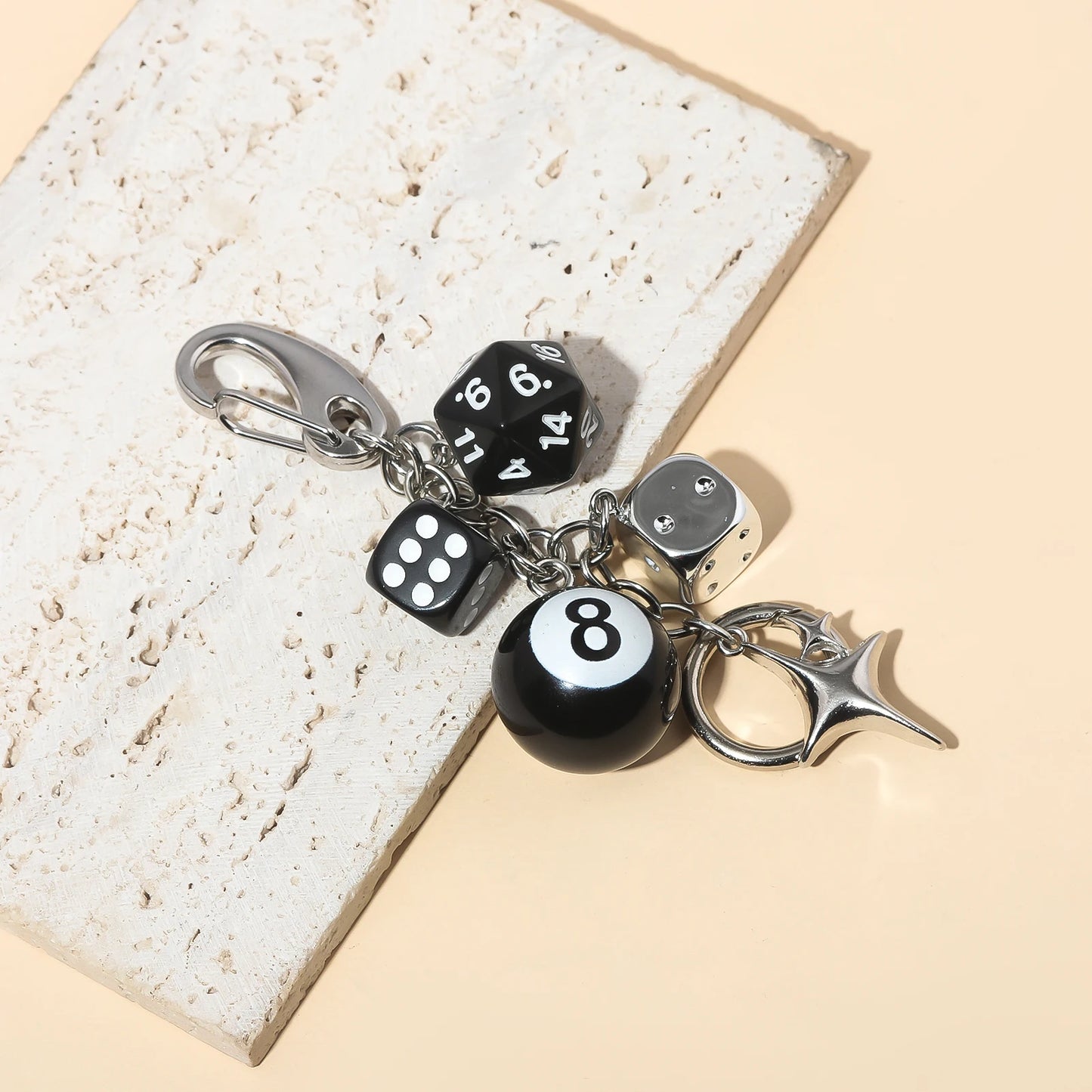 4PCS/lot Black Dice No. 8 Billiards Keychain Y2K Pink Lucky Dice Starburst Pendant Bag Charms Hangings Punk Ornament Accessories - Artigo Importado