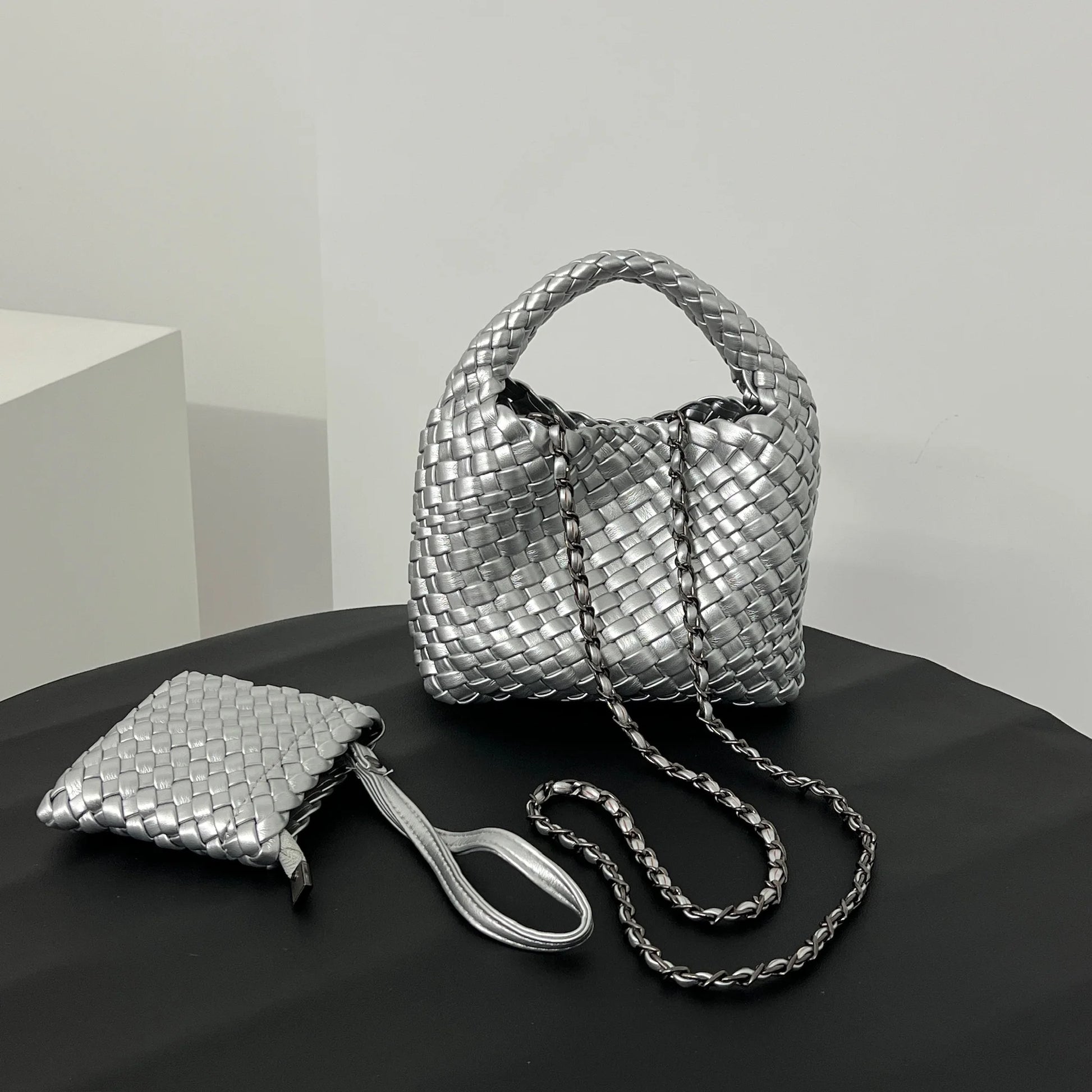 2025 Mini Women's crossbody Handbag Fashion Bag Hand-woven Crossbody Bags  Small Size For Women Woven Tote Bag - Artigo Importado