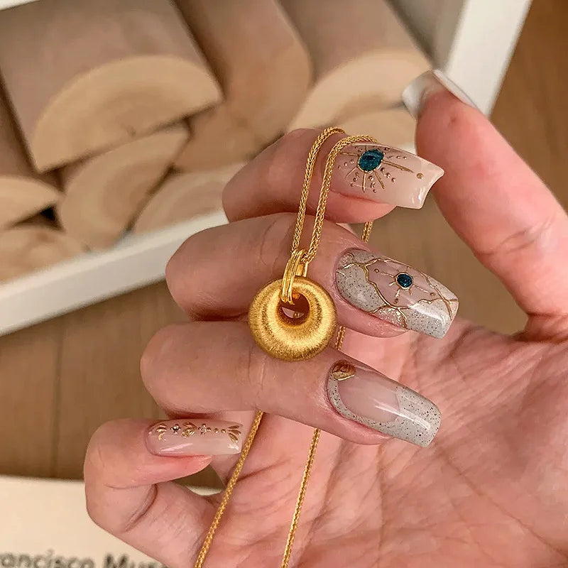 Minimalist new in fashion light luxury brushed round pendant necklace exquisite and High quality collar chain banquet jewelry - Artigo Importado