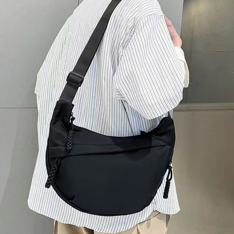 New style crossbody handbag for women, fashionable mini street small shoulder bag, lightweight and single-shoulder design. - Artigo Importado