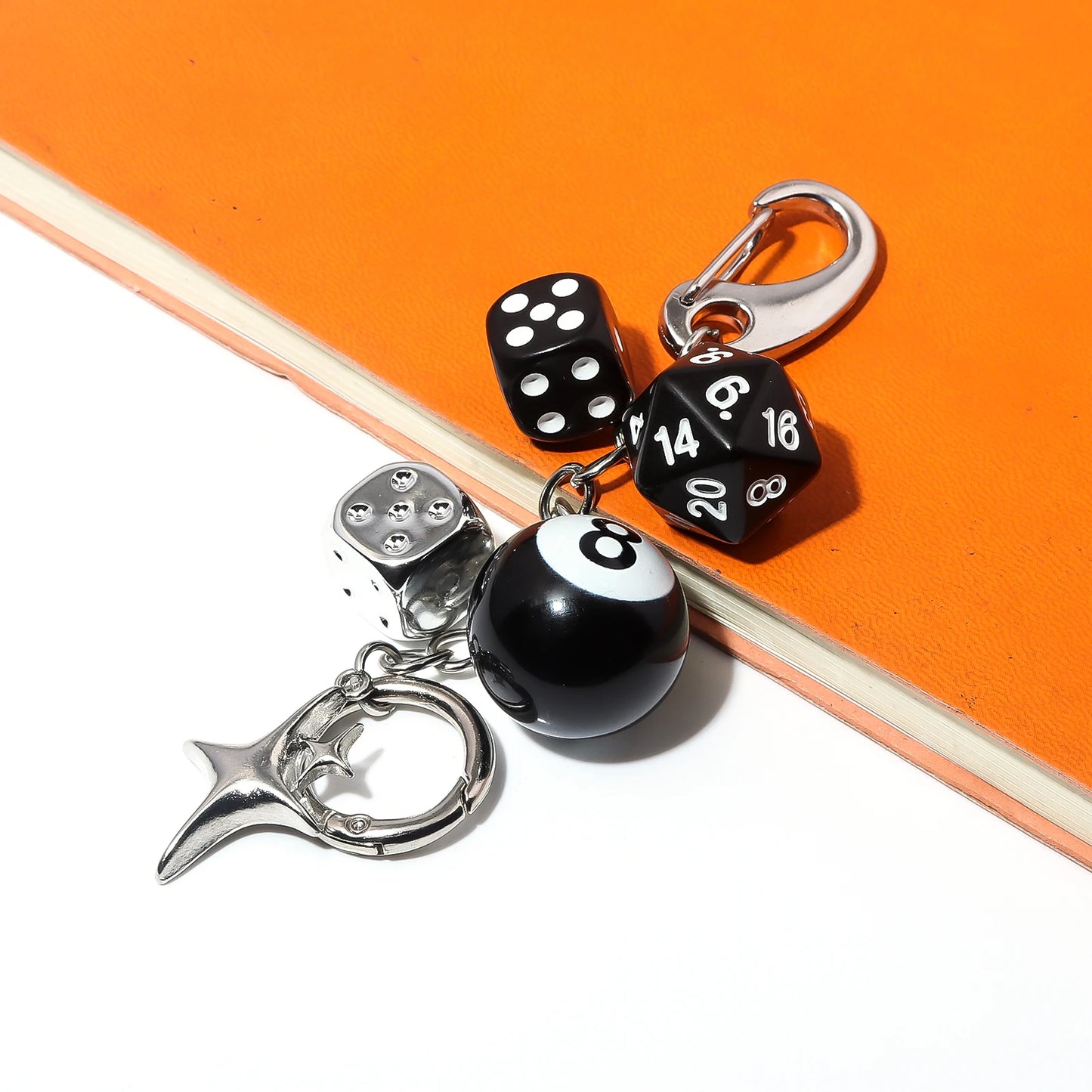 4PCS/lot Black Dice No. 8 Billiards Keychain Y2K Pink Lucky Dice Starburst Pendant Bag Charms Hangings Punk Ornament Accessories - Artigo Importado