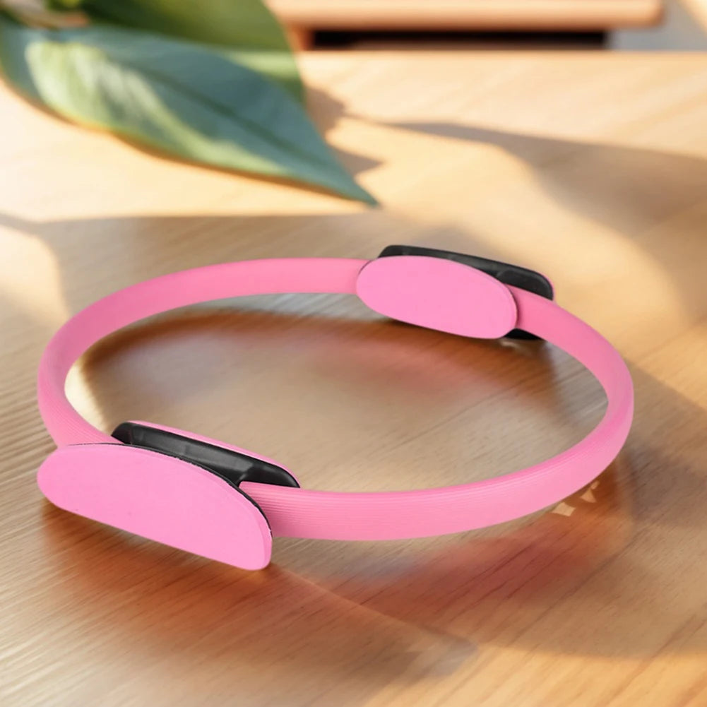 Pilates Ring Fitness Circle with Non Slip Handles Flexible Resistance Exercise Equipment for Toning Inner & Outer Thighs - Artigo Importado