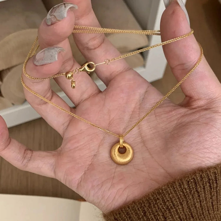 Minimalist new in fashion light luxury brushed round pendant necklace exquisite and High quality collar chain banquet jewelry - Artigo Importado