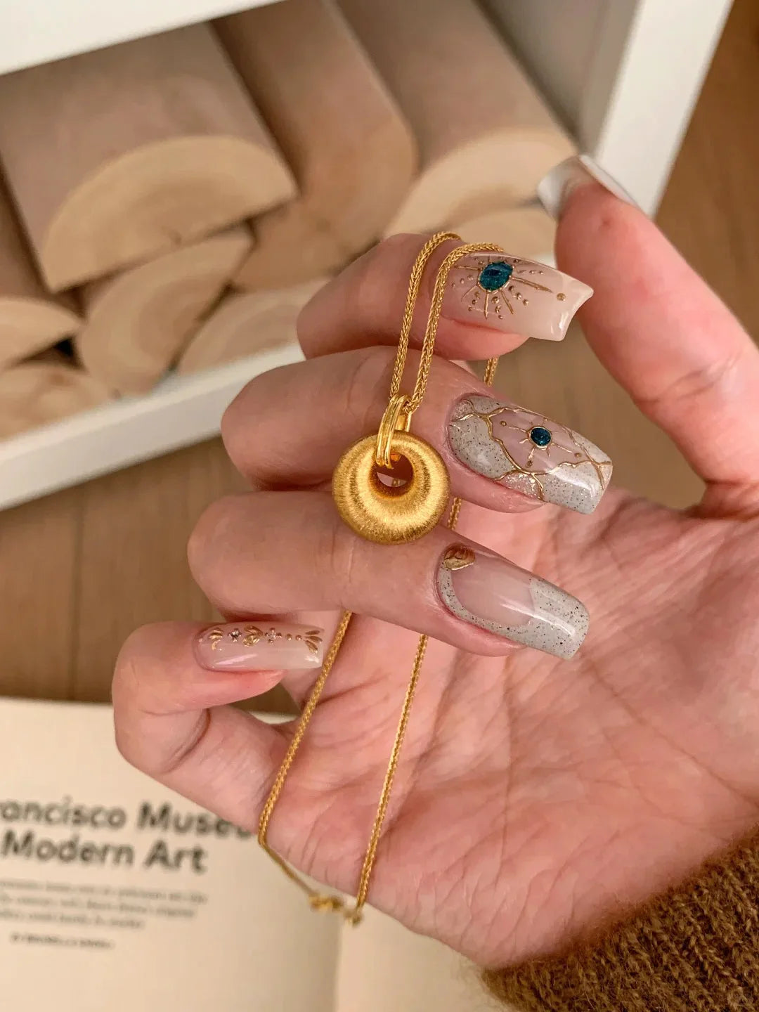 Minimalist new in fashion light luxury brushed round pendant necklace exquisite and High quality collar chain banquet jewelry - Artigo Importado