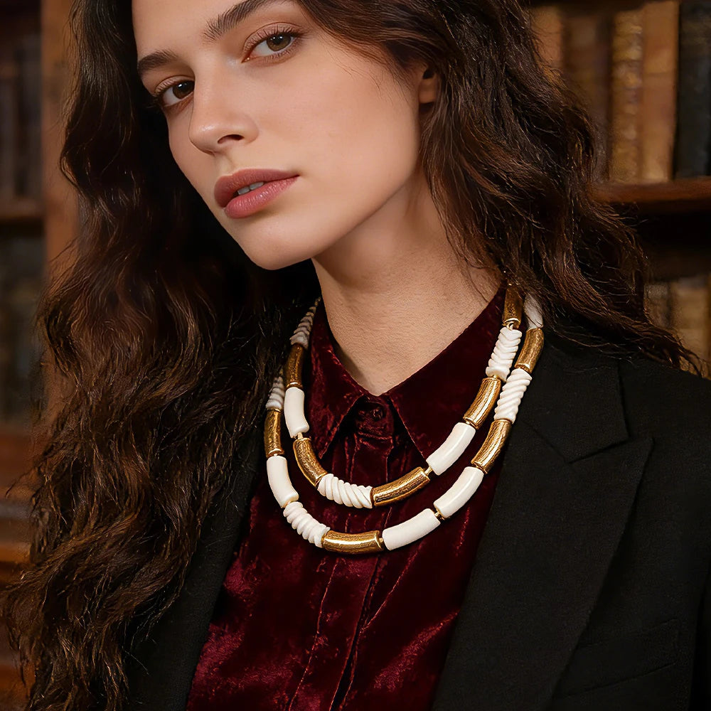 Modern Two-Tone Layered Necklace Statement Accessory Ideal For Brunch Date Stylish Outfits To Add Bold Charm With Mixed Texture - Artigo Importado