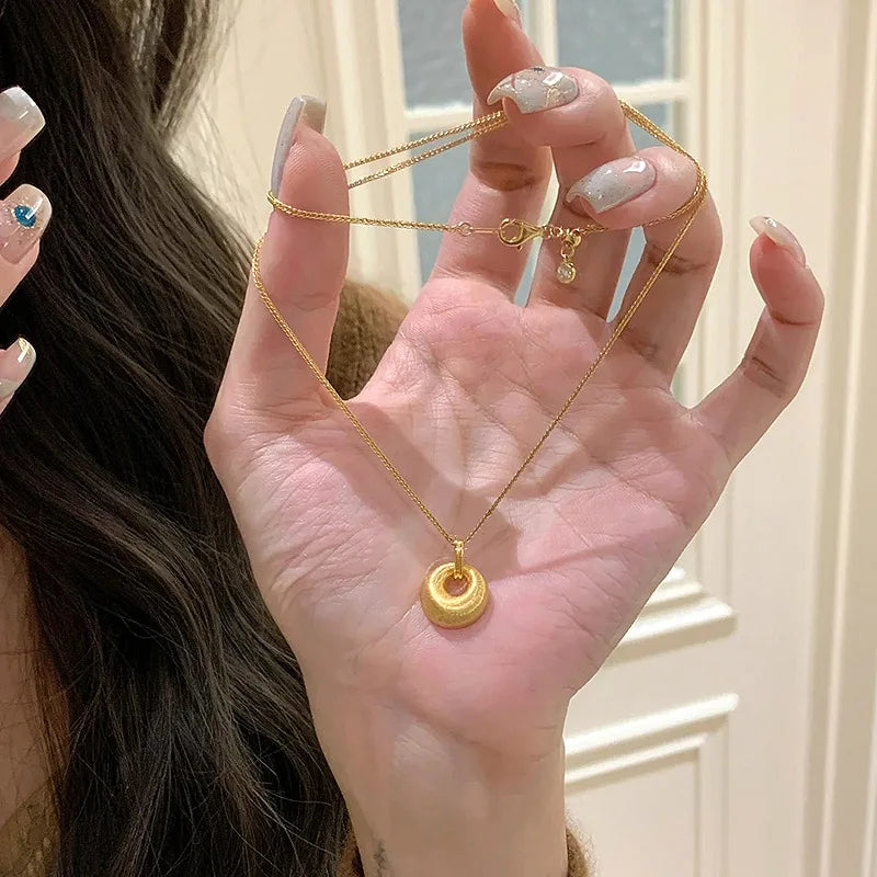 Minimalist new in fashion light luxury brushed round pendant necklace exquisite and High quality collar chain banquet jewelry - Artigo Importado