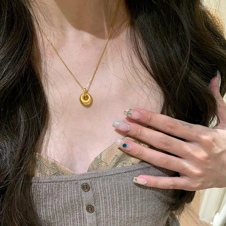 Minimalist new in fashion light luxury brushed round pendant necklace exquisite and High quality collar chain banquet jewelry - Artigo Importado